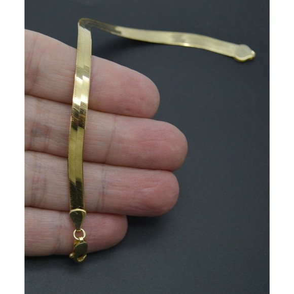 Real 10K Yellow Gold High Polished 5mm Herringbone Bracelet  Real 10K Yellow Gold High Polished 5mm herringbone Bracelet Lobster 7- 8